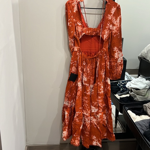 Lulu’s Striking Impression Orange Floral Print Tiered Midi Dress - Picture 7 of 8